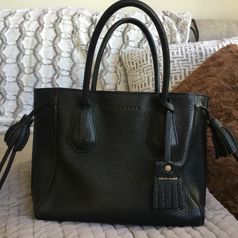 Longchamp Black Medium Tassel Penelope Tote
